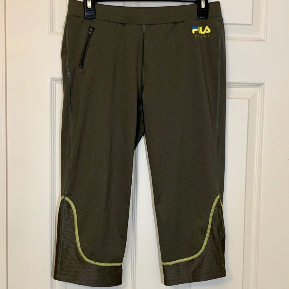 Fila Workout Capris Size S